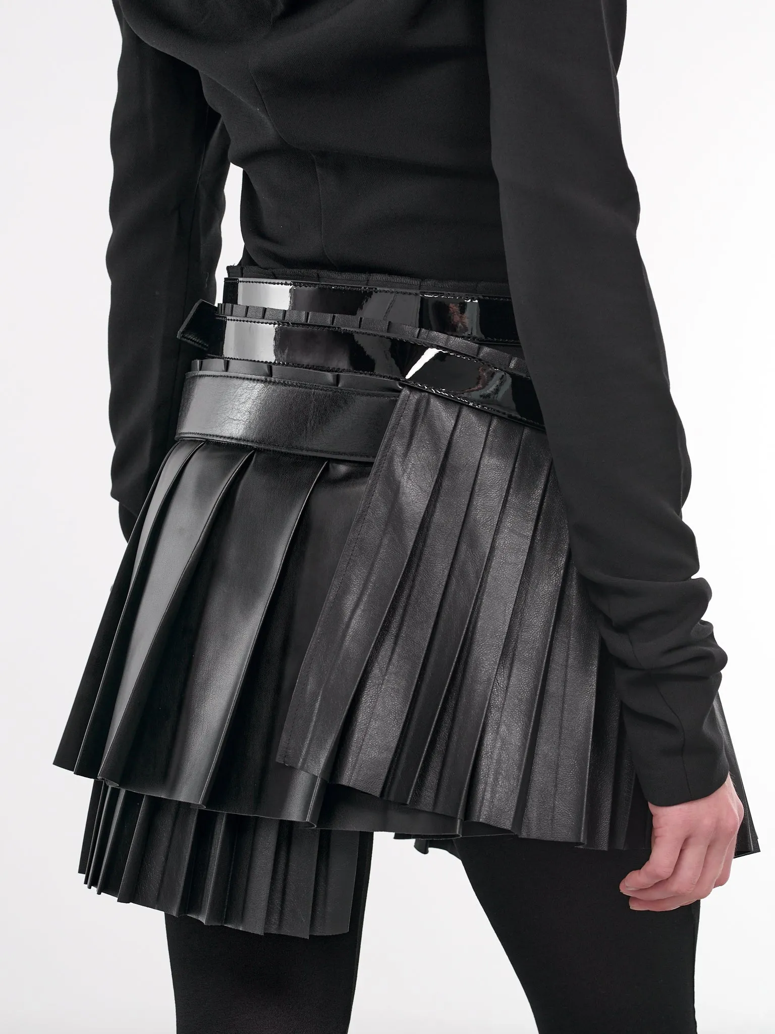 Asymmetric Belt Pleated Skirt (JN-S007-051-BLACK)