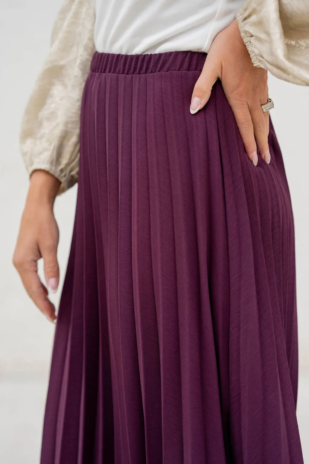 Flirty Pleated Midi Skirt