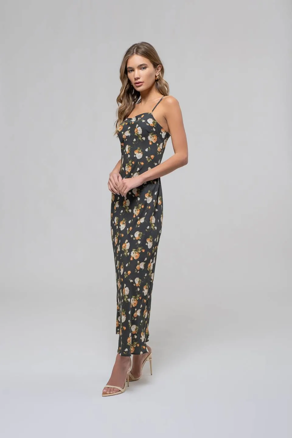 FLORAL SWEETHEART NECK CAMI MIDI DRESS