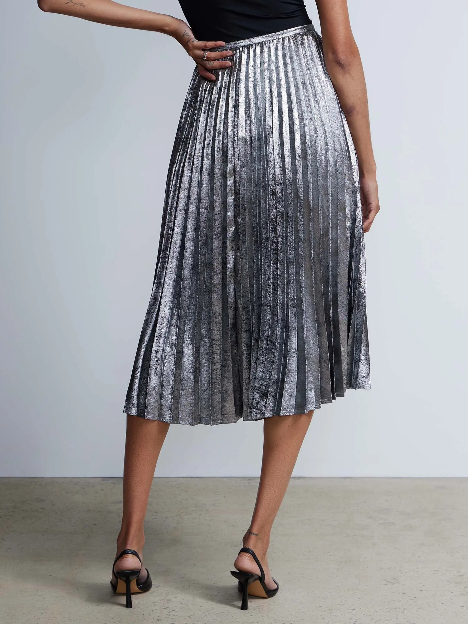 High Rise Pleated Metallic Skirt