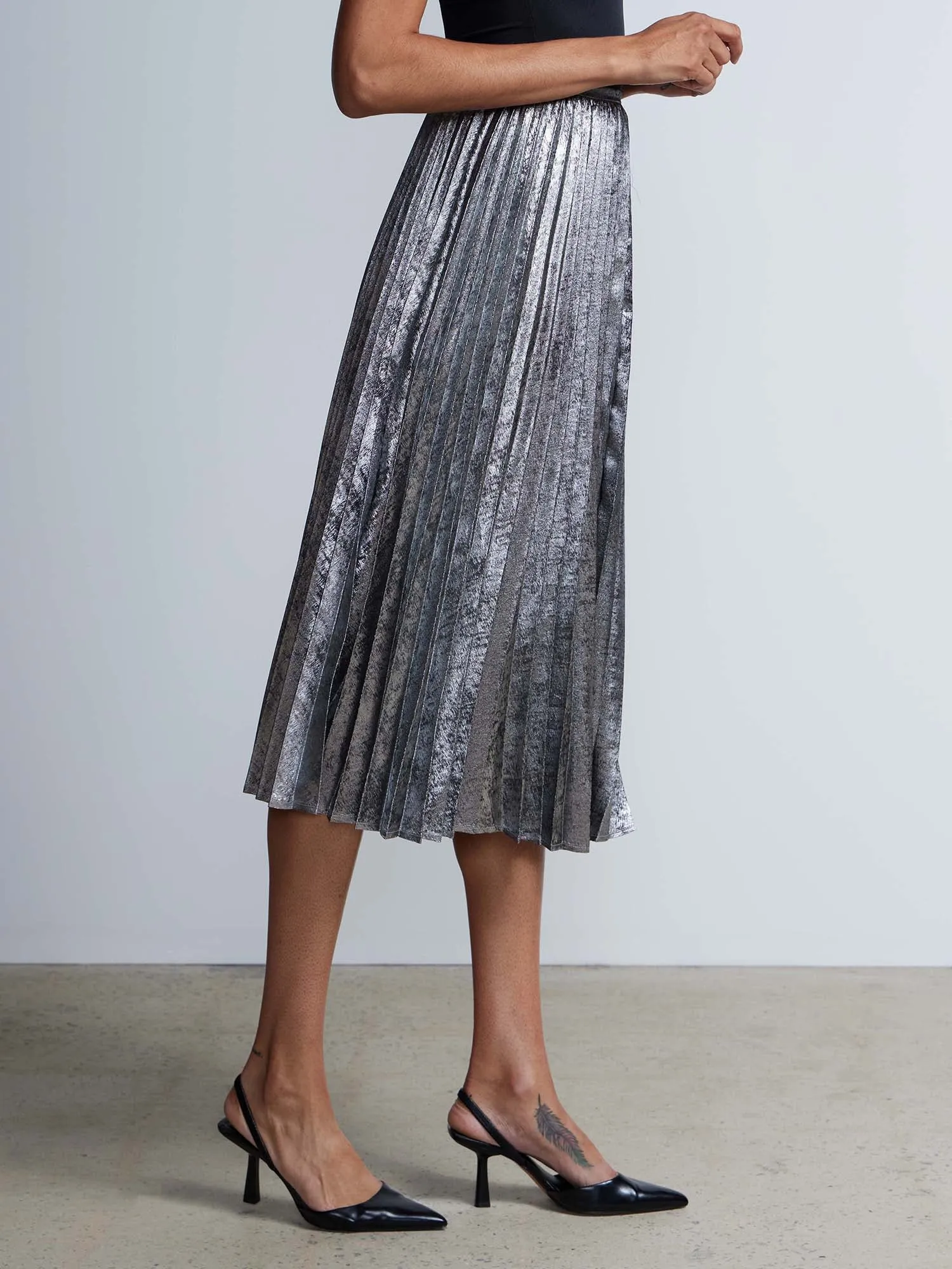 High Rise Pleated Metallic Skirt