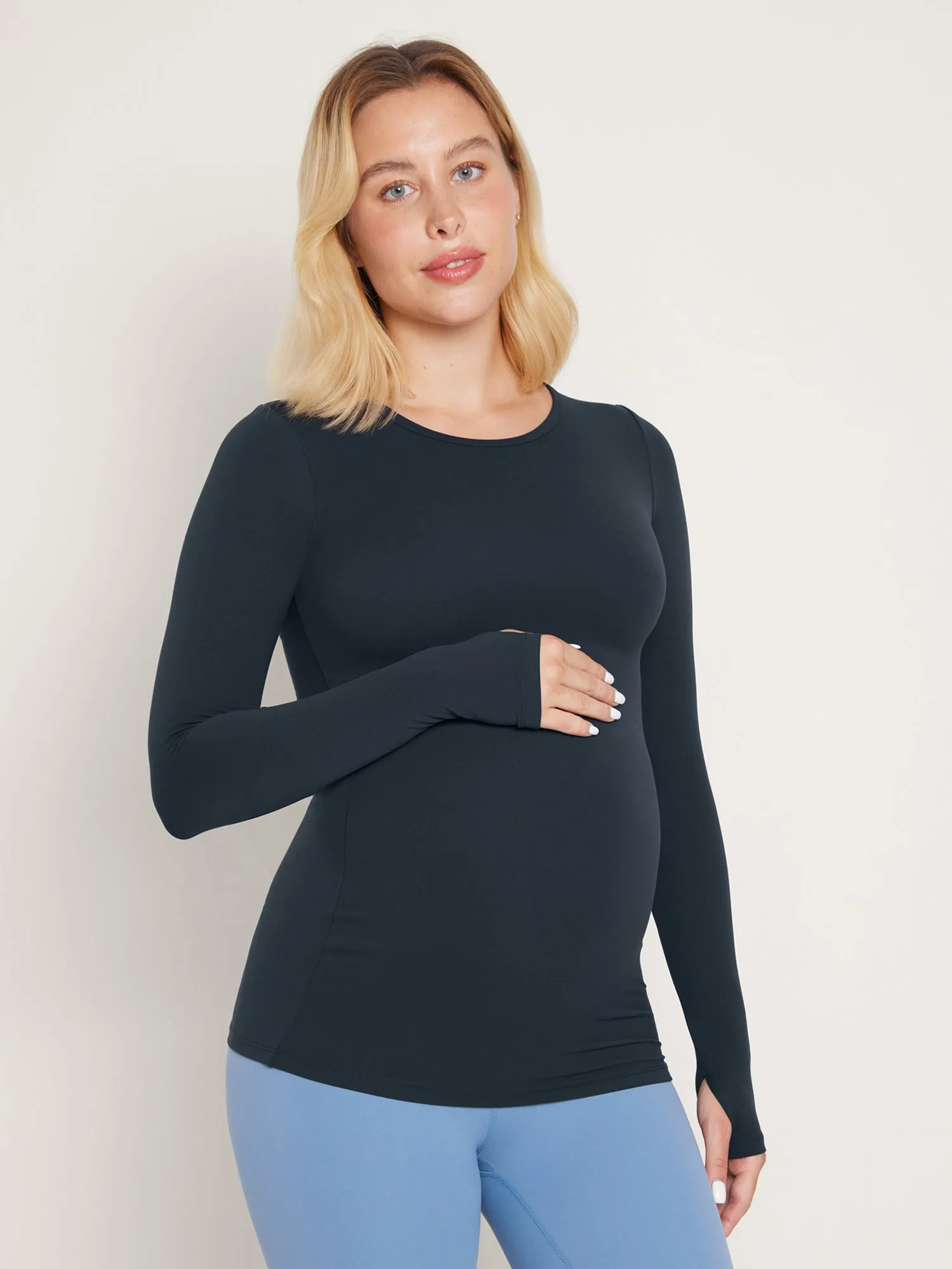 Natrelax® Long Sleeve Maternity Crewneck T-Shirts