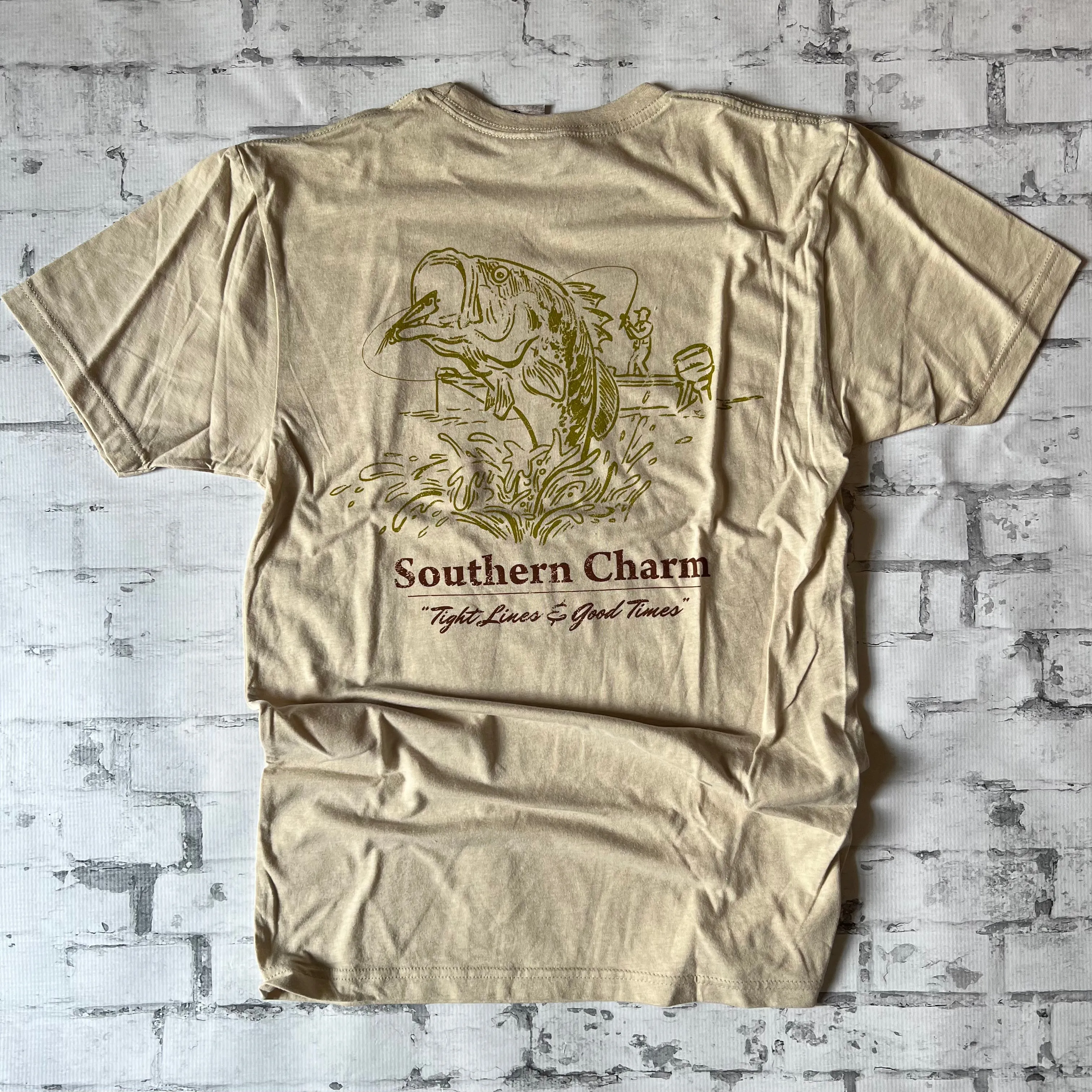 Southern Charm "Bass Boat" Short Sleeve T-shirt - Cream