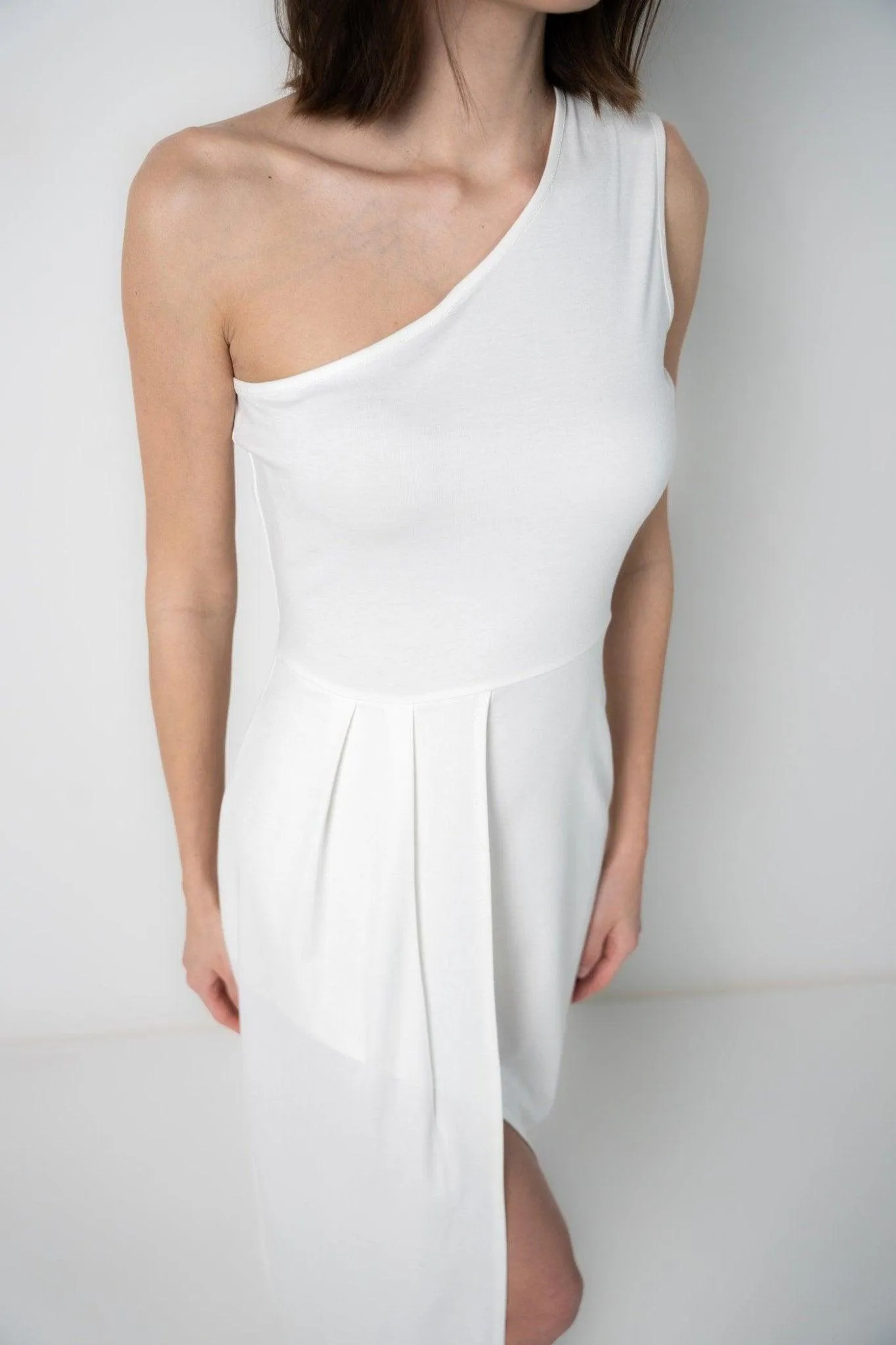 WHITE ASYMMETRIC DRESS